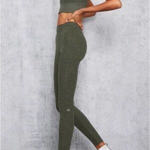 Alo Yoga High-Waist Alosoft Flow Legging in Hunter Heather